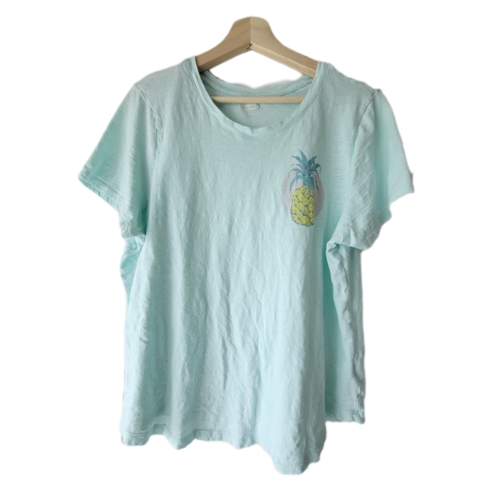 Old Navy T-shirt